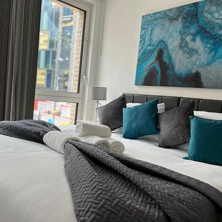Spacious, Bright & Modern 1 & 2 Bed Apartments At Sligo House - Central Watford Уотфорд Экстерьер фото